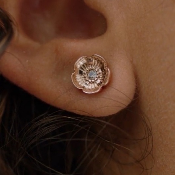 🆕Coach Earring and Necklace Set in Rose Gold Plated Brass - Picture 8 of 8